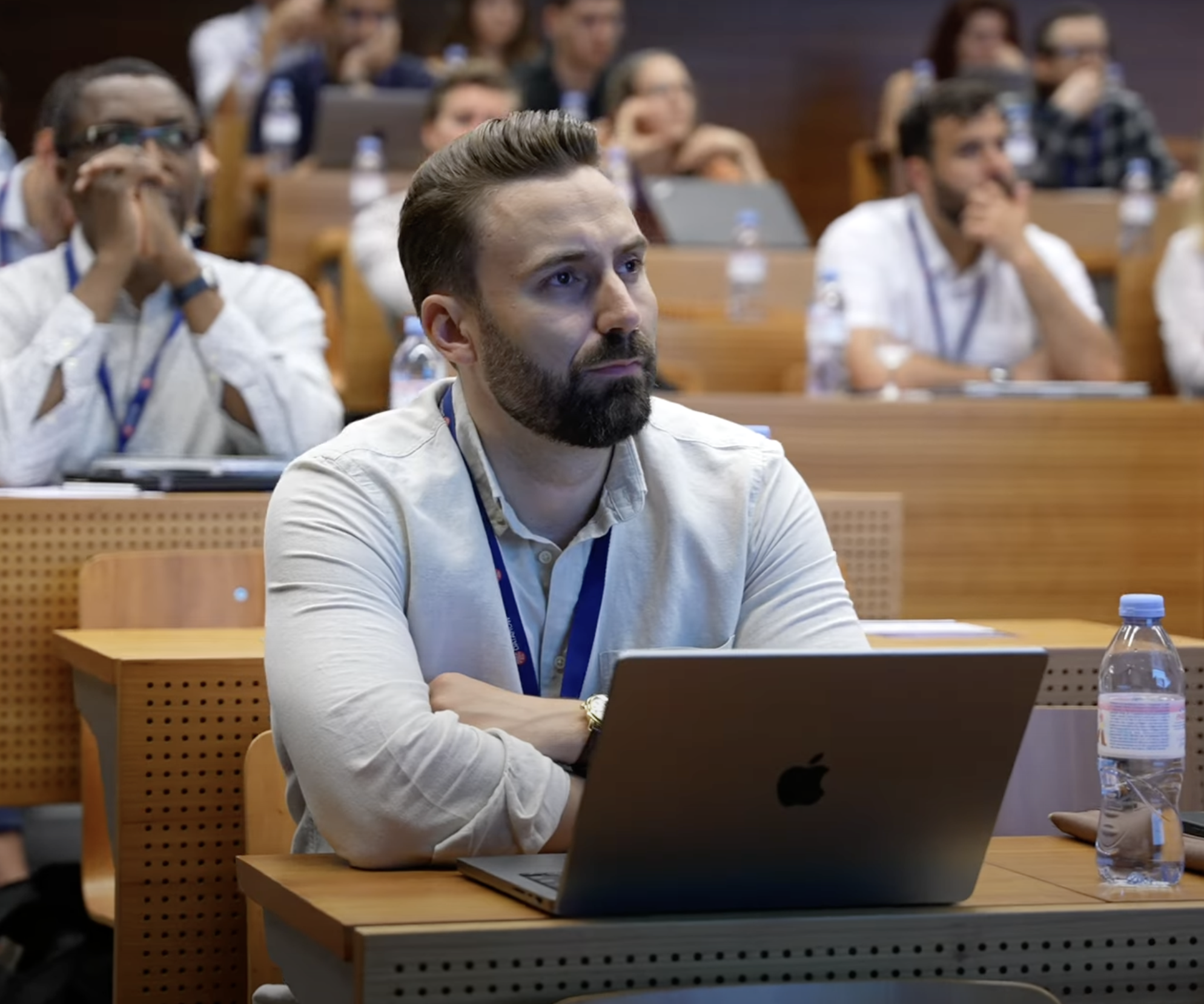 Screenshot 2025-11-17 at 10.04.35